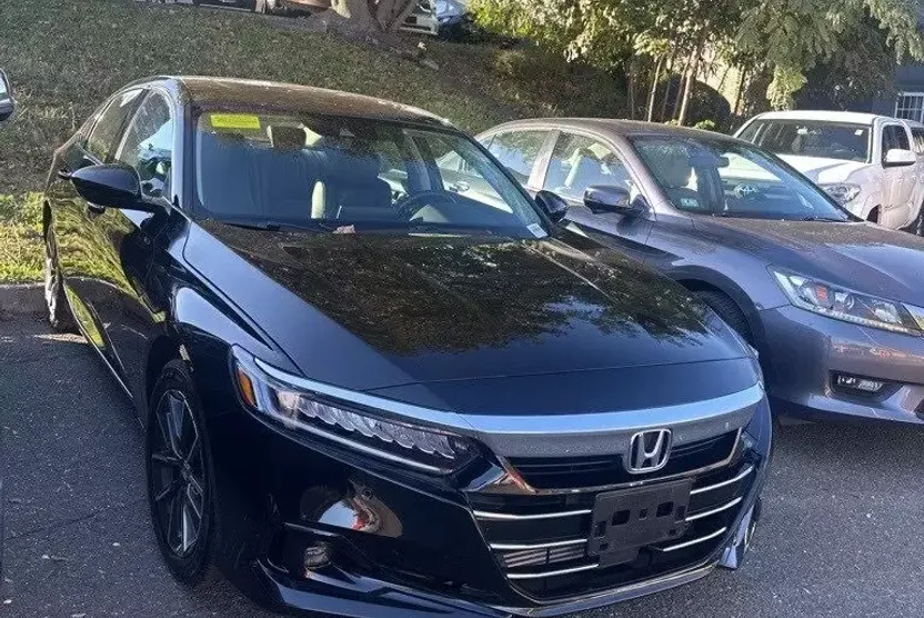 2021 Honda Accord EX-L photo 1