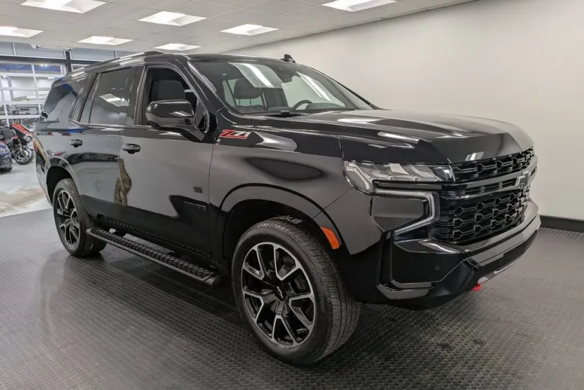 2023 Chevrolet Tahoe Z71 photo 1