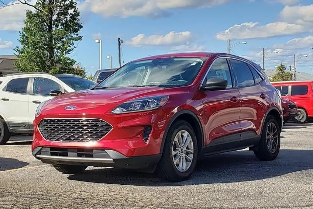 2022 Ford Escape SE photo 1