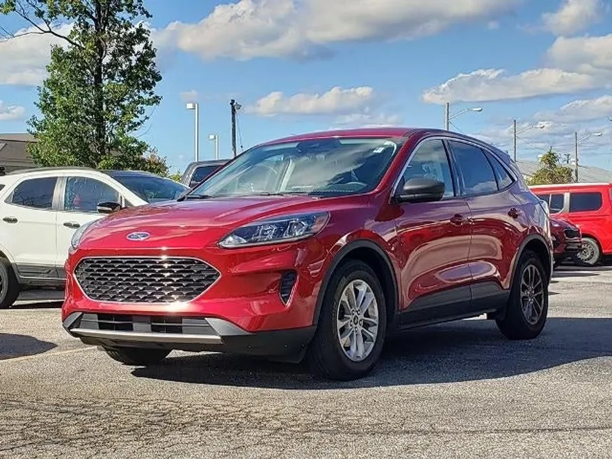 2022 Ford Escape SE photo 1