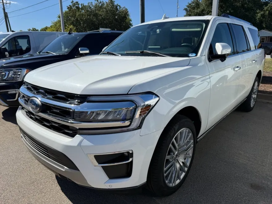 2024 Ford Expedition MAX Limited photo 1