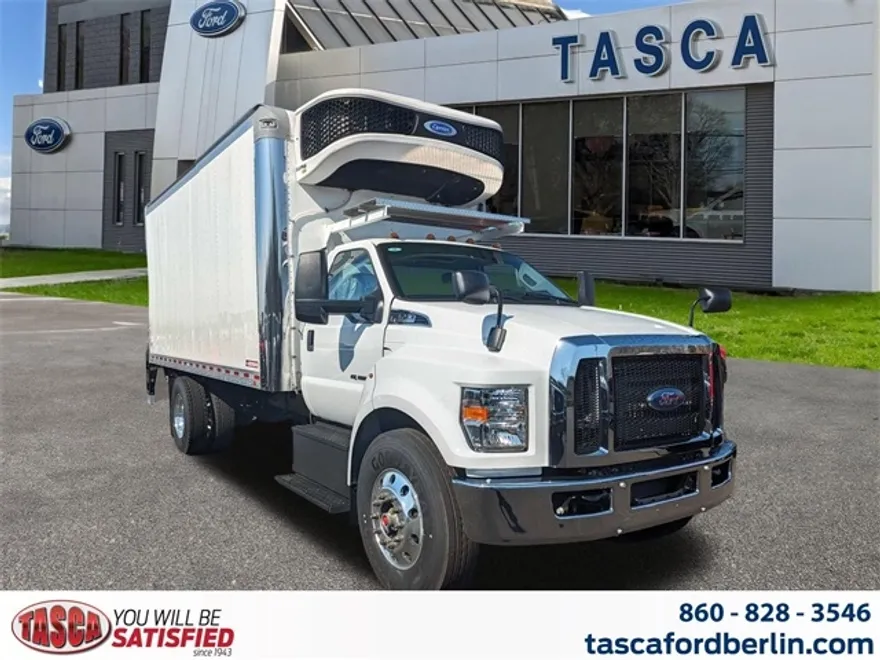 2024 Ford F-750 Base photo 1
