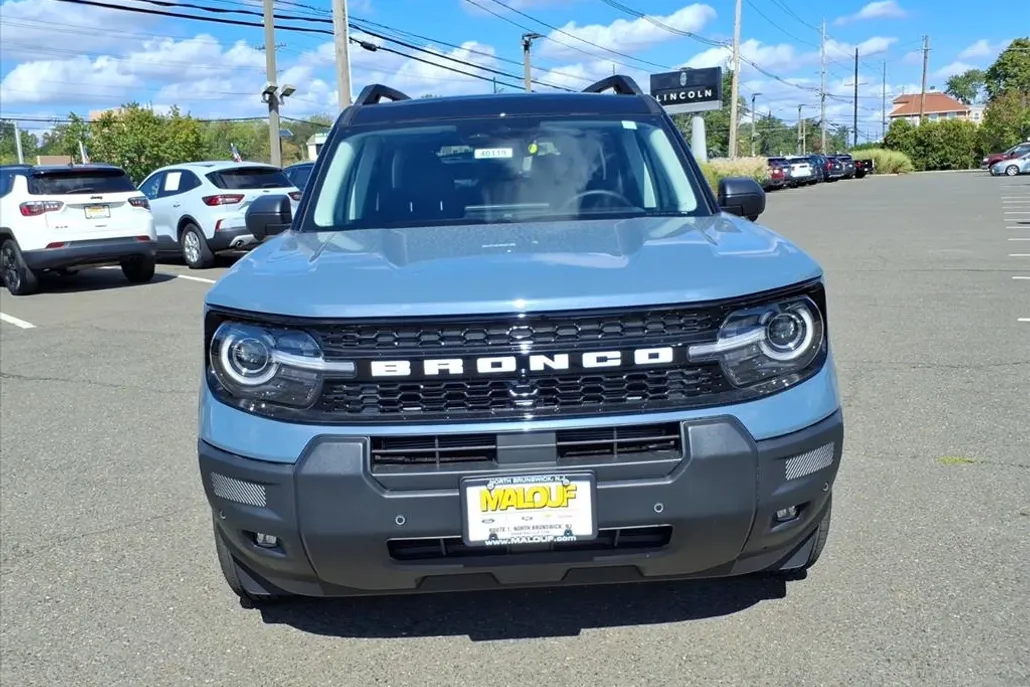 2025 Ford Bronco Sport Outer Banks photo 1