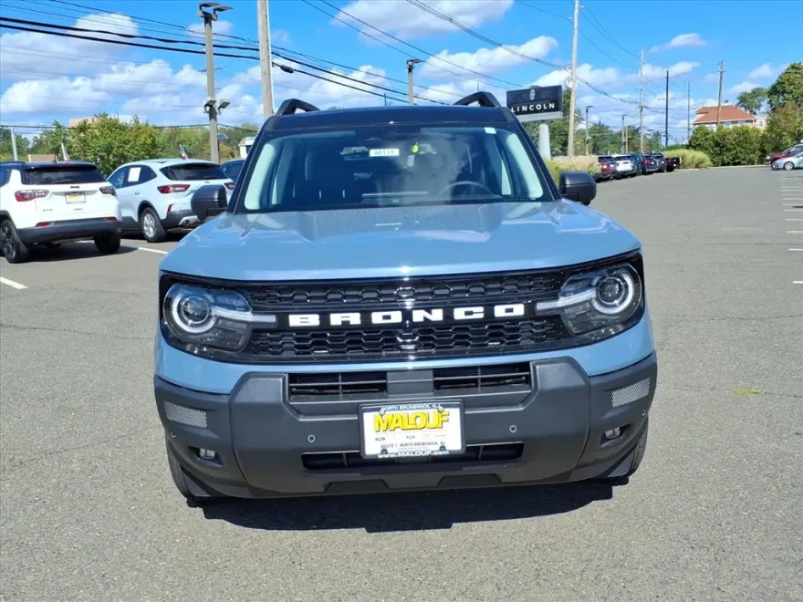 2025 Ford Bronco Sport Outer Banks photo 1