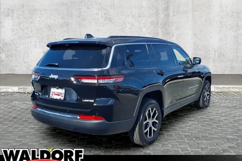 2025 Jeep Grand Cherokee Limited photo 1
