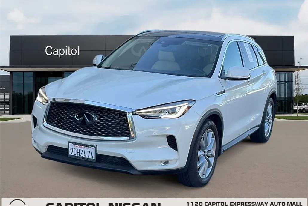 2022 Infiniti QX50 Luxe photo 1