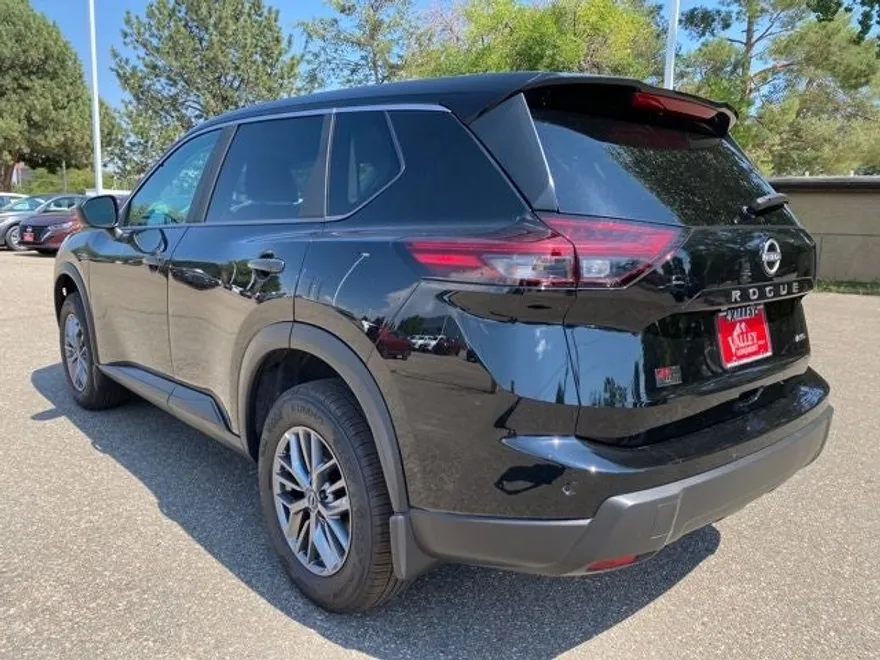 2025 Nissan Rogue S photo 1