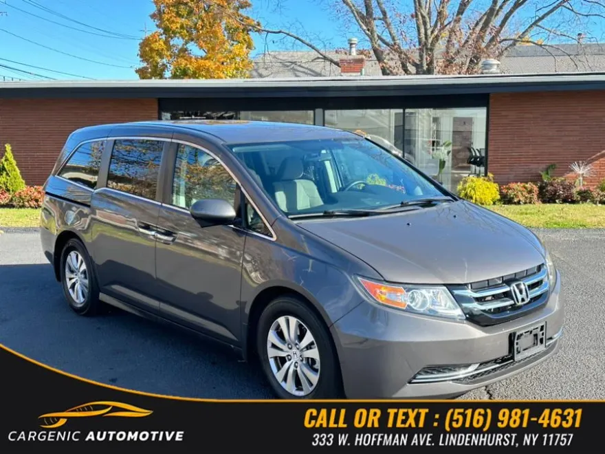 2016 Honda Odyssey photo 1