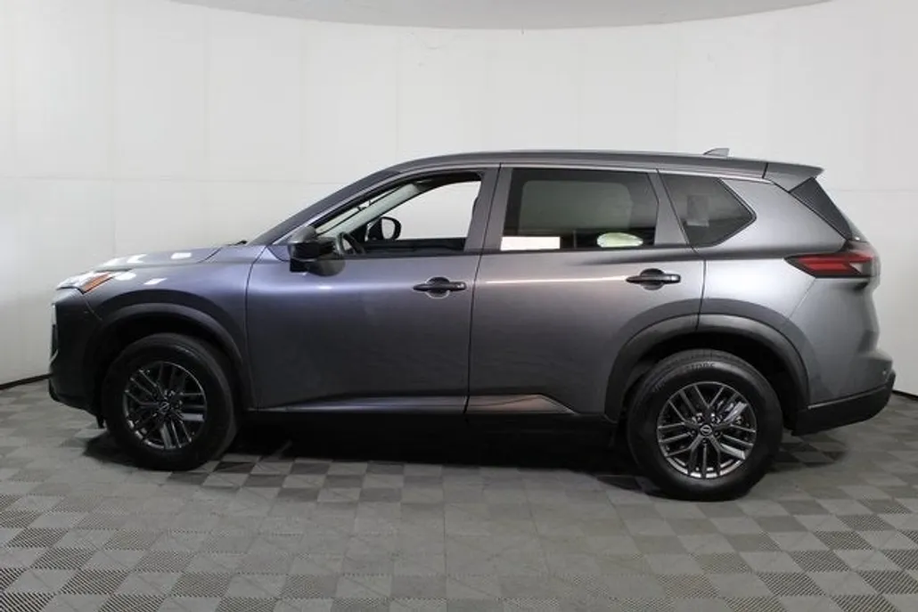 2024 Nissan Rogue S photo 1