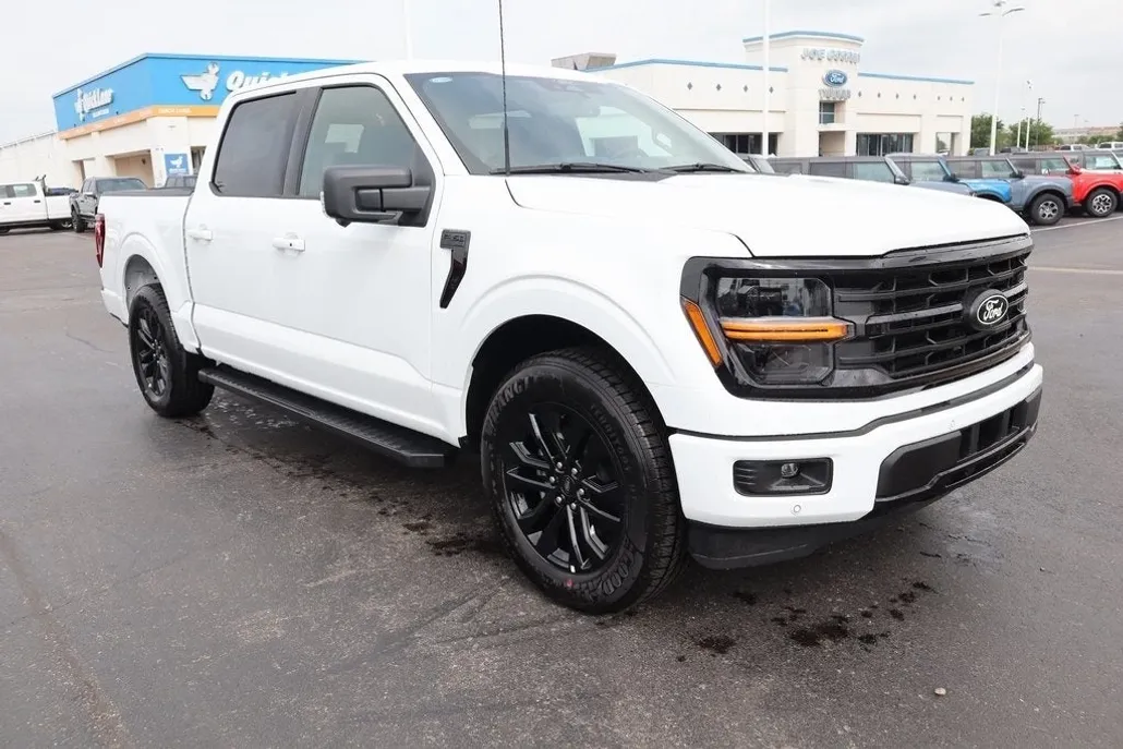 2025 Ford F-150 XLT photo 1
