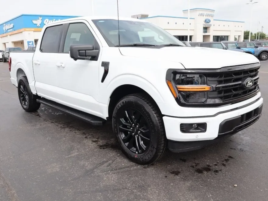 2025 Ford F-150 XLT photo 1