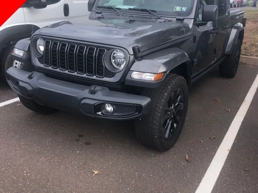 2024 Jeep Gladiator Sport photo 1