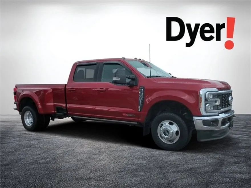 2025 Ford F-350 Lariat photo 1