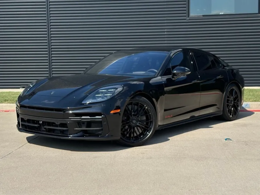 2026 Porsche Panamera E-Hybrid Turbo S photo 1
