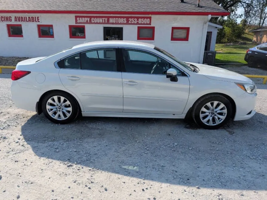 2015 Subaru Legacy 2.5i Premium photo 1
