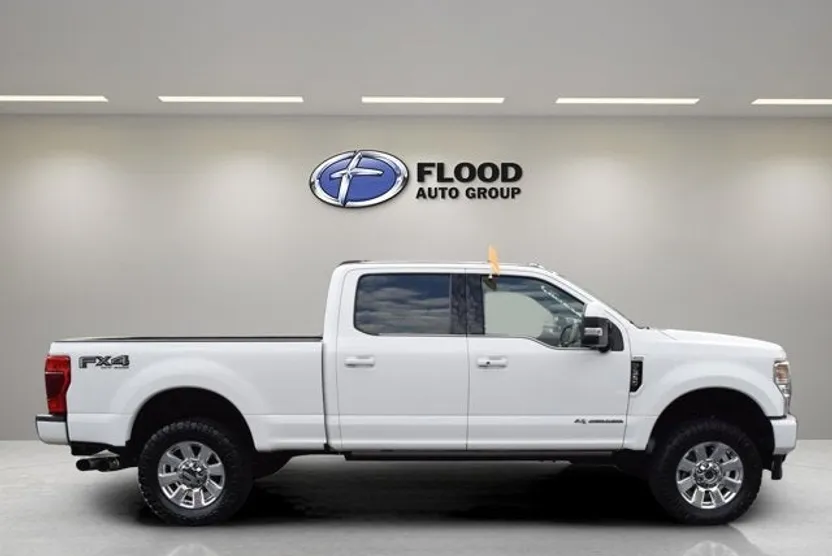 2022 Ford F-350 Platinum photo 1