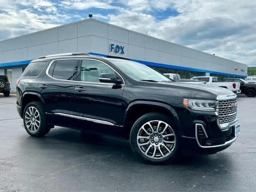 2023 Gmc Acadia Denali photo 1