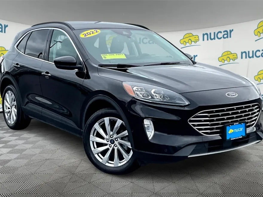 2022 Ford Escape Titanium photo 1
