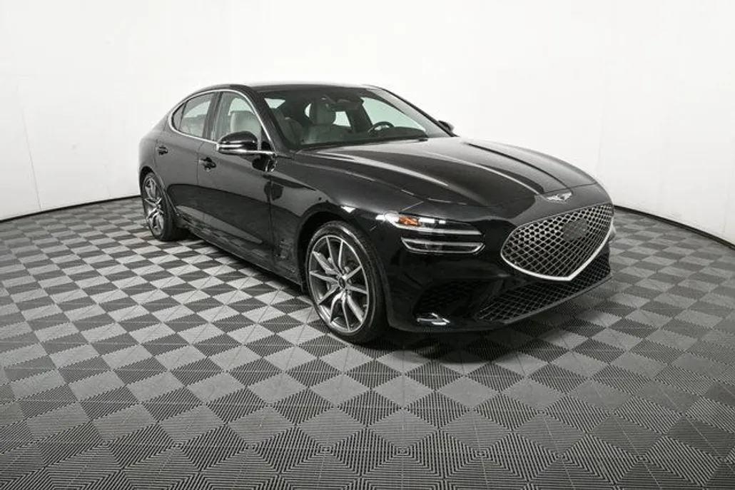 2025 Genesis G70 2.5T photo 1
