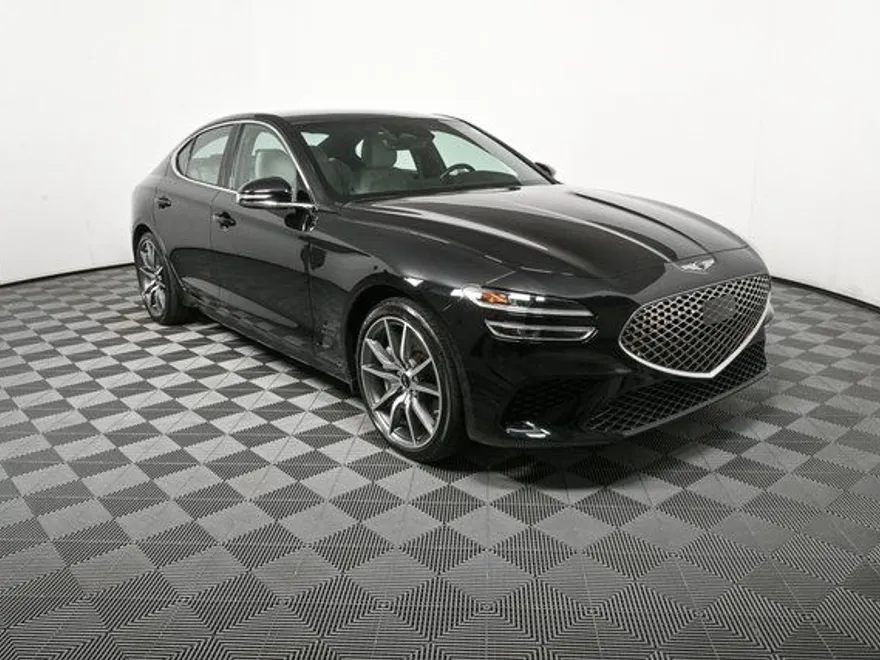 2025 Genesis G70 2.5T photo 1
