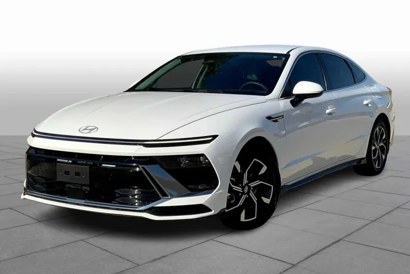 2024 Hyundai Sonata SEL photo 1