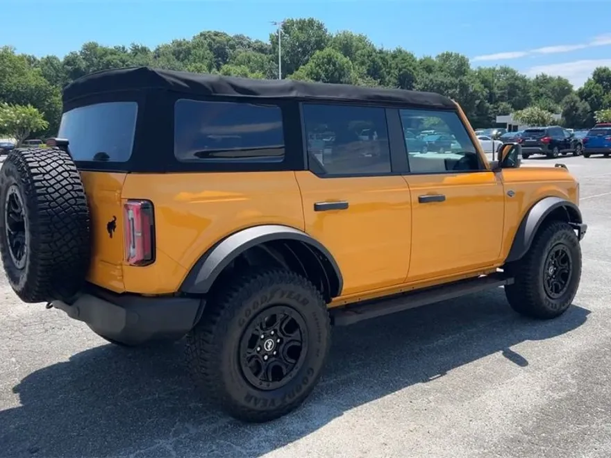 2022 Ford Bronco Wildtrak photo 1