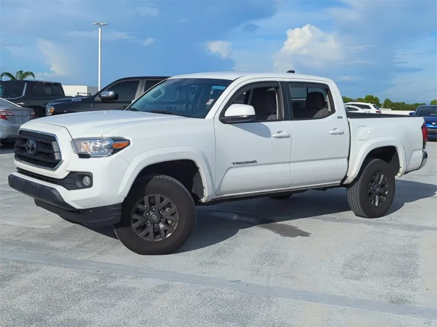 2023 Toyota Tacoma SR5 V6 Double Cab photo 1