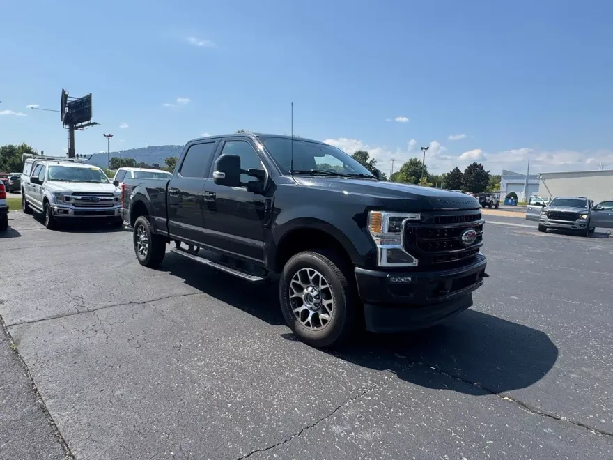 2022 Ford F-250 Lariat photo 1