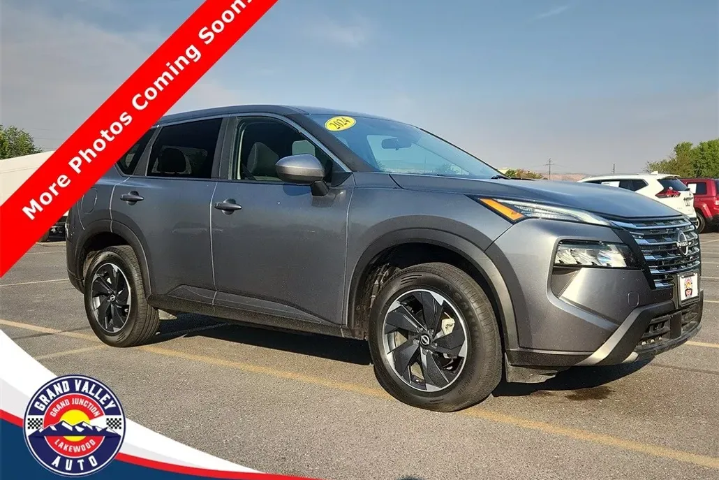 2024 Nissan Rogue SV photo 1