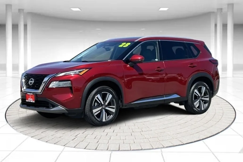 2023 Nissan Rogue SL photo 1