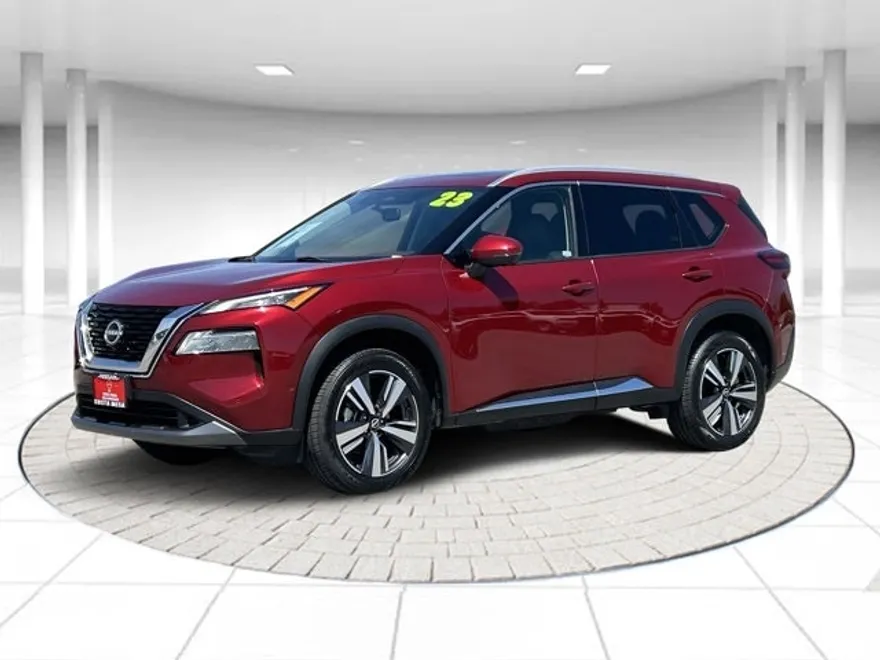 2023 Nissan Rogue SL photo 1