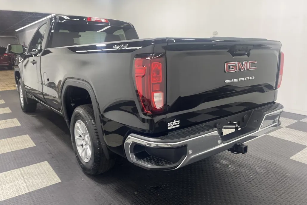 2025 Gmc Sierra 1500 Pro photo 1