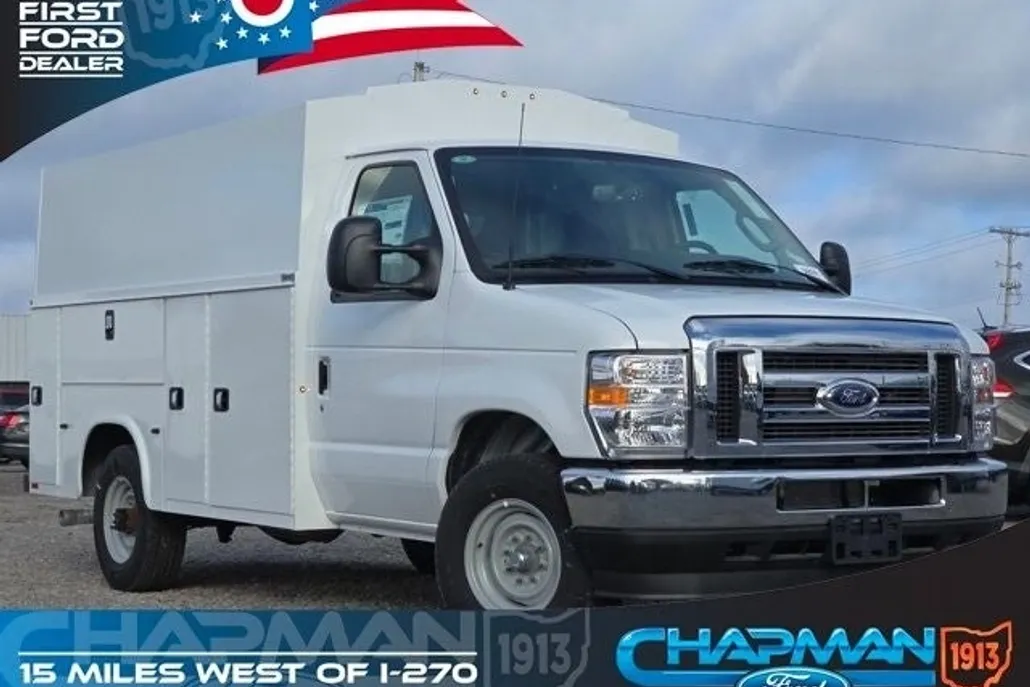 2025 Ford E-350 Base photo 1