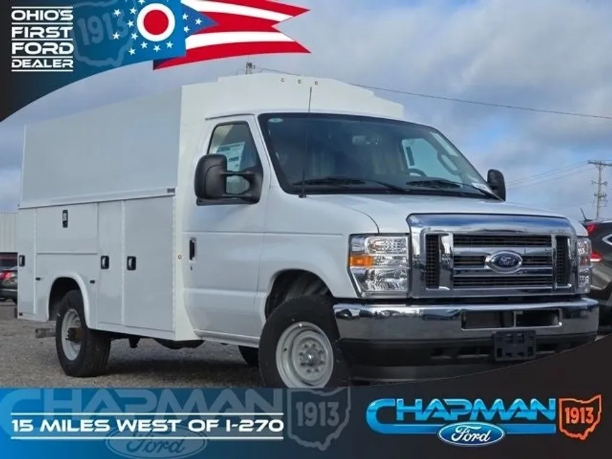 2025 Ford E-350 Base photo 1