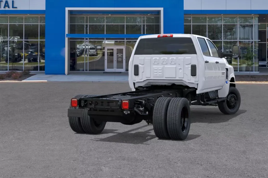 2025 Chevrolet Silverado 5500HD Work Truck photo 1