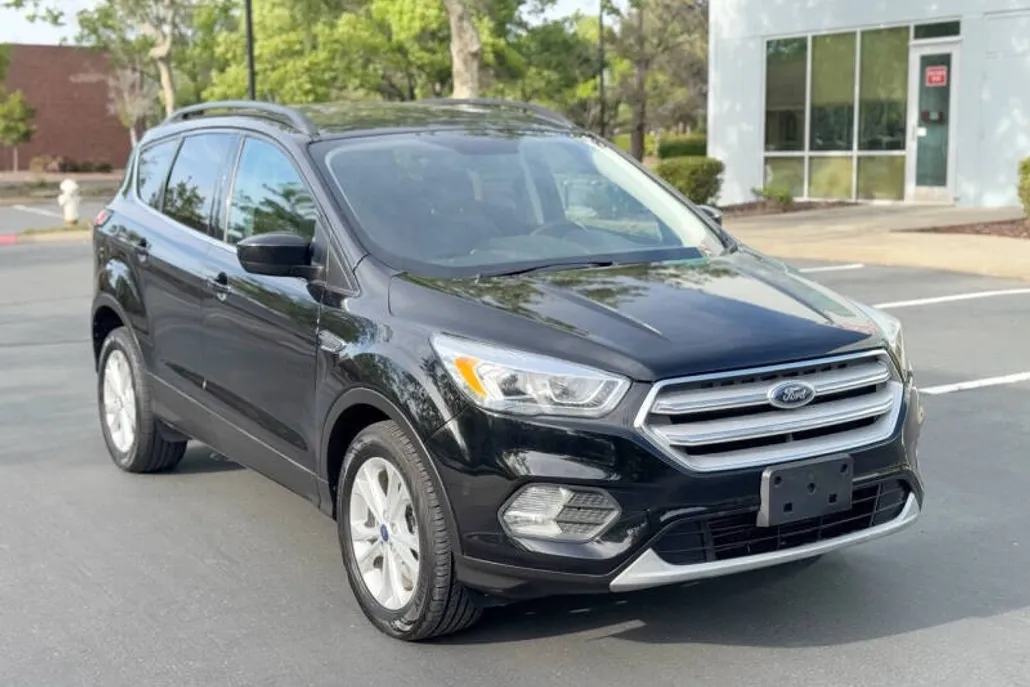 2017 Ford Escape SE photo 1