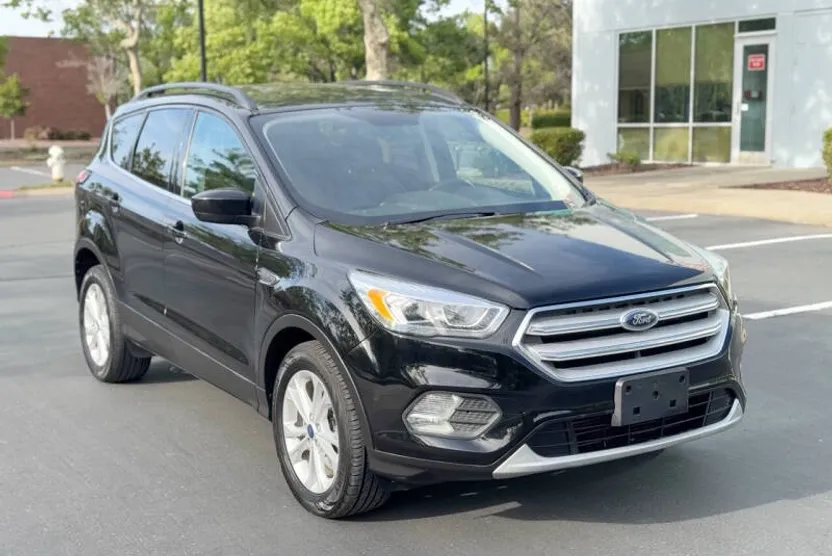 2017 Ford Escape SE photo 1