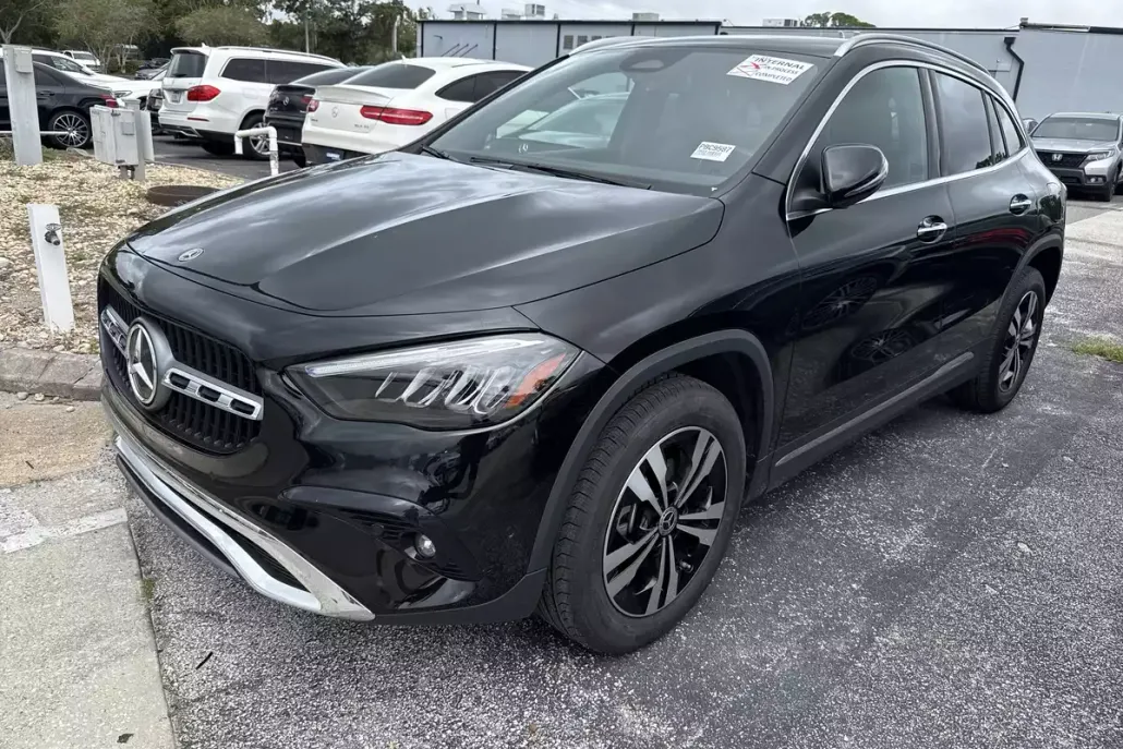 2025 Mercedes Benz GLA 250 photo 1