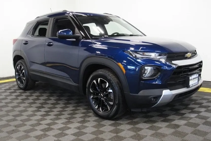 2023 Chevrolet Trailblazer LT photo 1