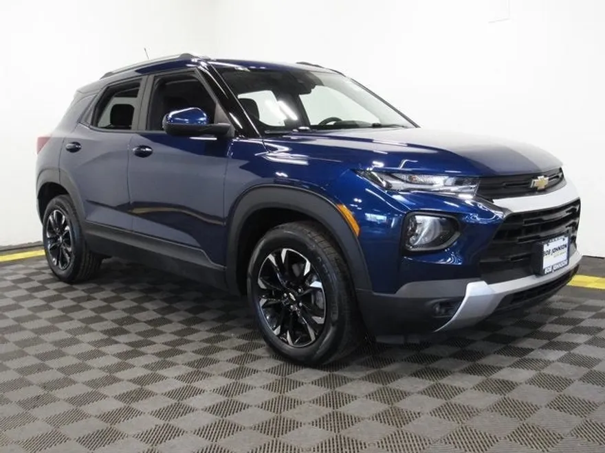 2023 Chevrolet Trailblazer LT photo 1