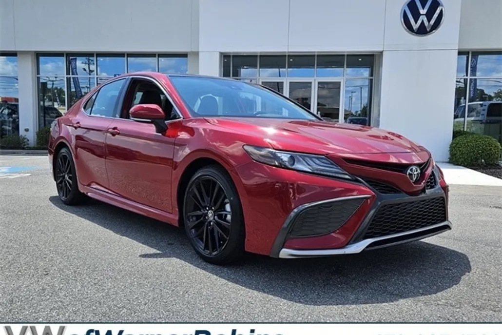 2021 Toyota Camry XSE photo 1