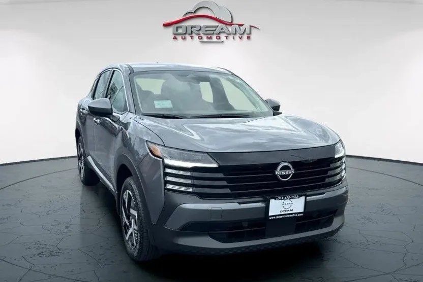 2025 Nissan Kicks SV photo 1