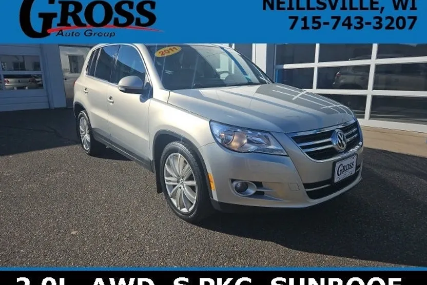 2011 Volkswagen Tiguan SE photo 1