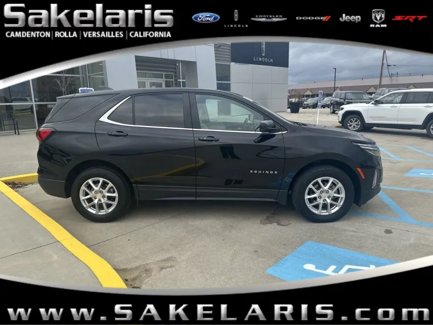 2023 Chevrolet Equinox photo 1