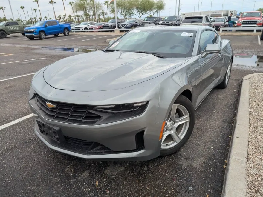 2023 Chevrolet Camaro 1LS 1LT photo 1
