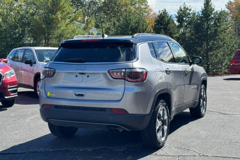 2018 Jeep Compass Limited photo 1