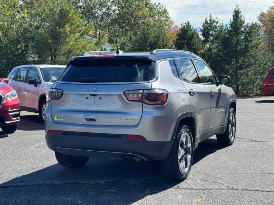 2018 Jeep Compass Limited photo 1
