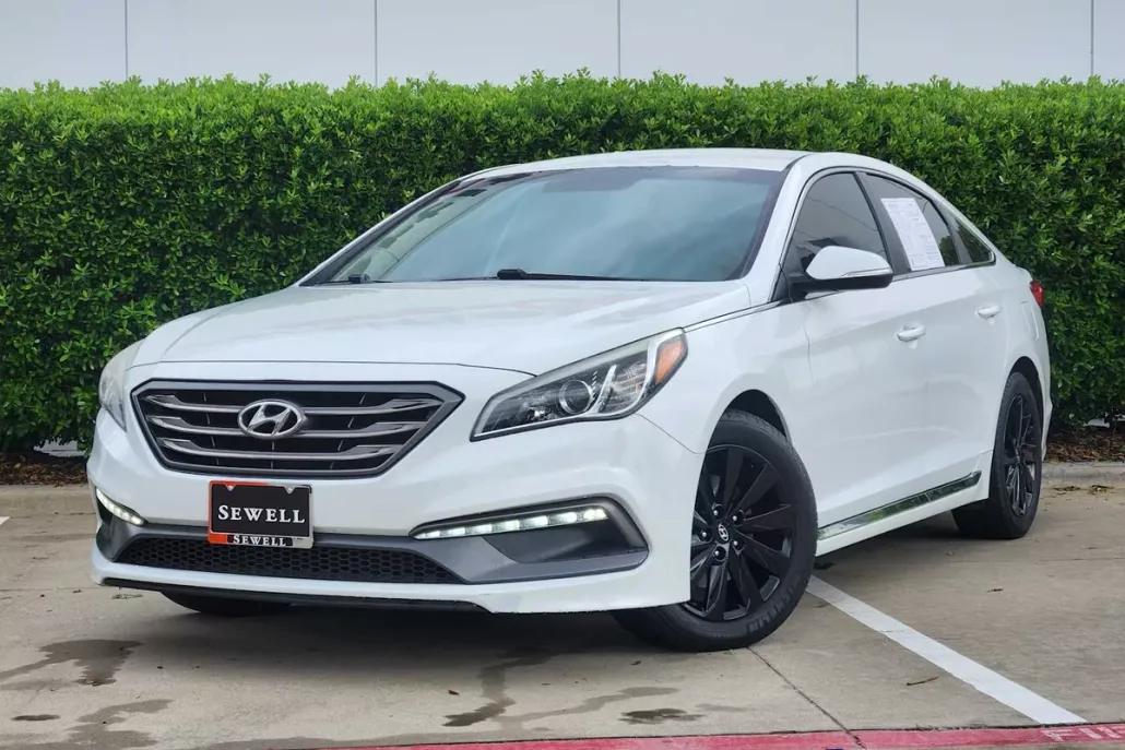 2016 Hyundai Sonata Sport photo 1