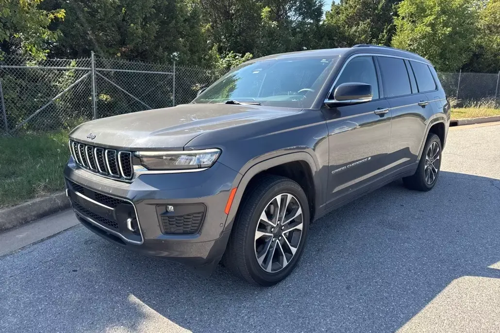 2021 Jeep Grand Cherokee Overland photo 1