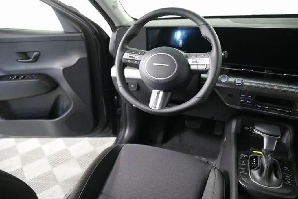 2026 Hyundai Kona SEL photo 1